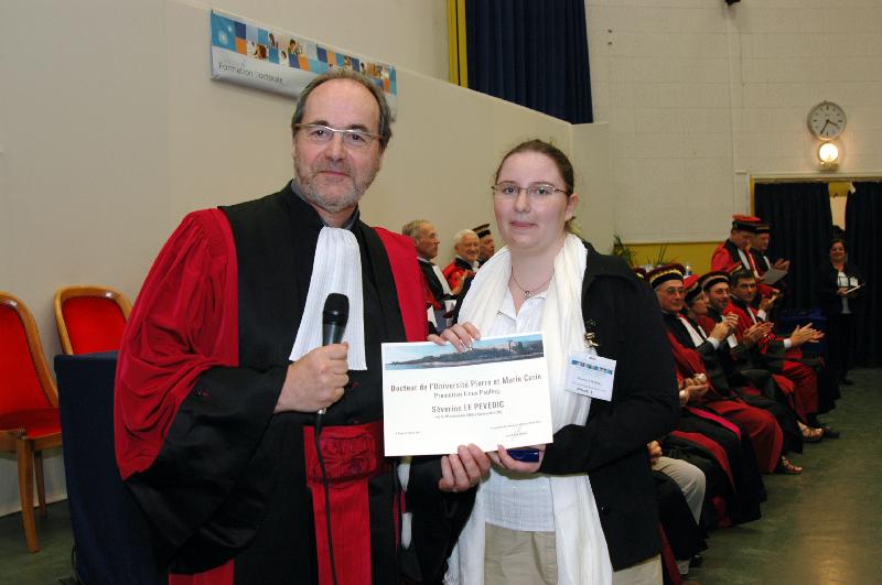 76remise_diplome2007 